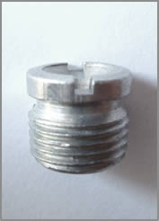 1/8" NPTF Slotted Thread Flush Fitting